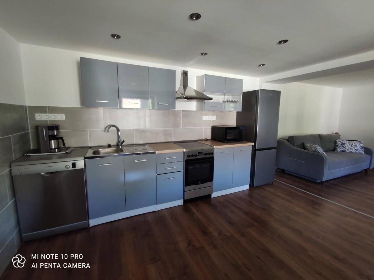 Das Blaue Haus Guesthouse - Kovacshida Ngoại thất bức ảnh